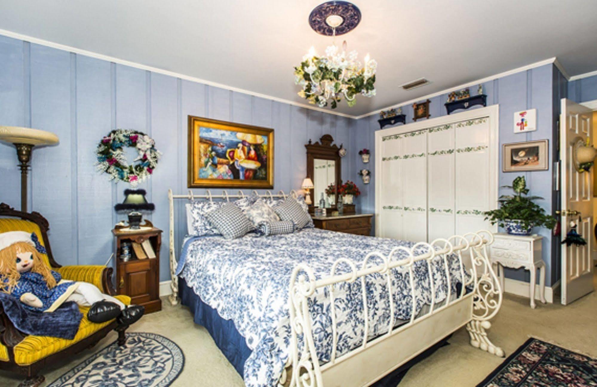 Matthews Manor Bed & Breakfast Buitenkant foto